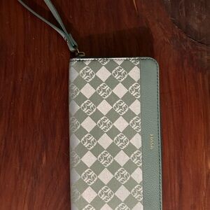 Fossil Green and Gray Checkered Wristlet